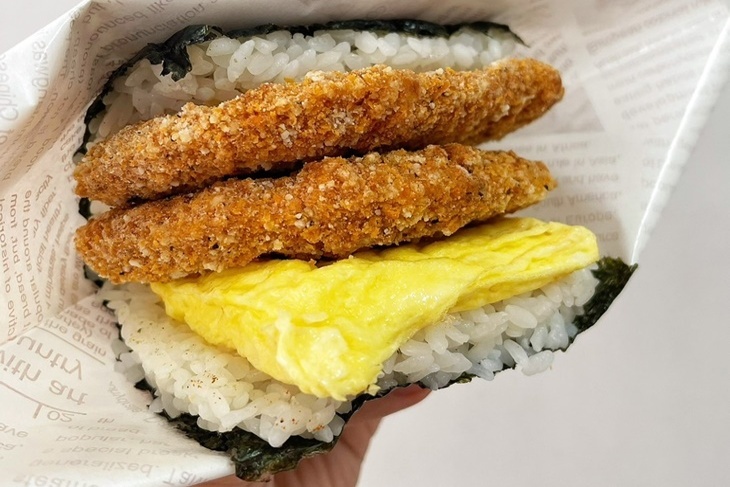 卡稱B握飯糰