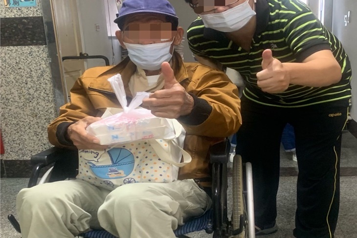 台中弱勢身障長者暖心送餐
