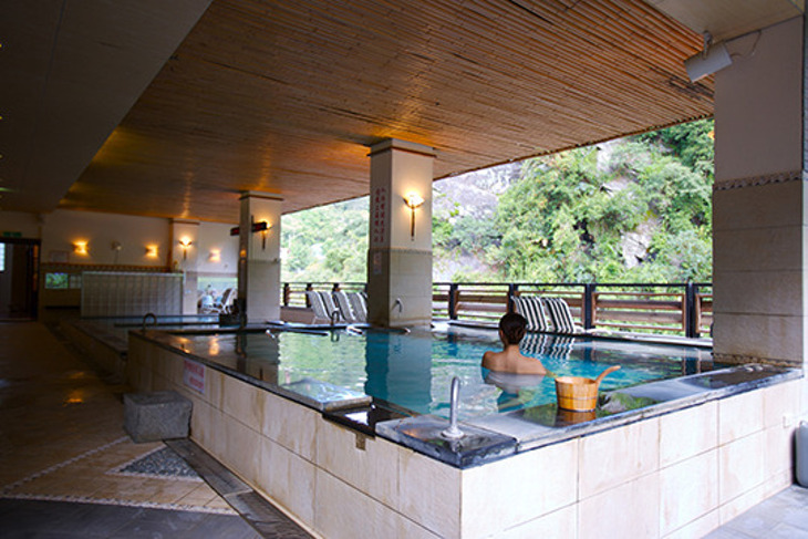 烏來名湯溫泉會館