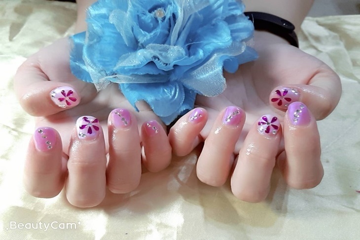 彩伶美甲工作坊