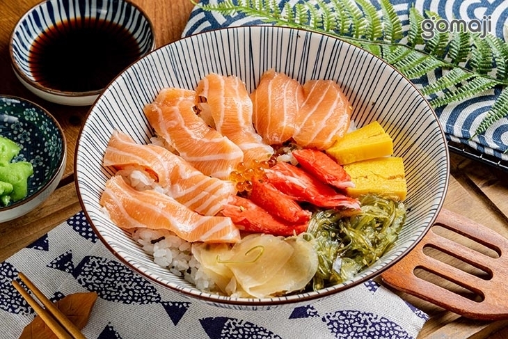 猛甲生魚片(萬華總店)