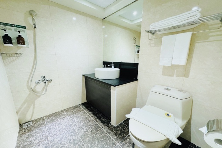 台中-丰居旅店(一中館)