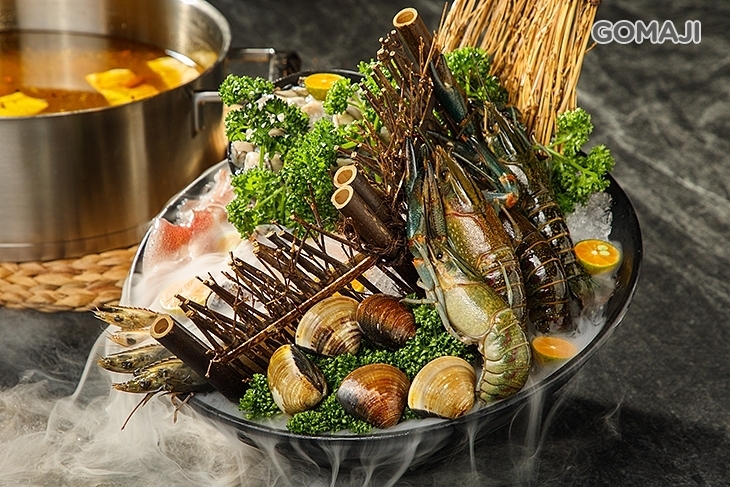 蓹青重慶麻辣鍋物