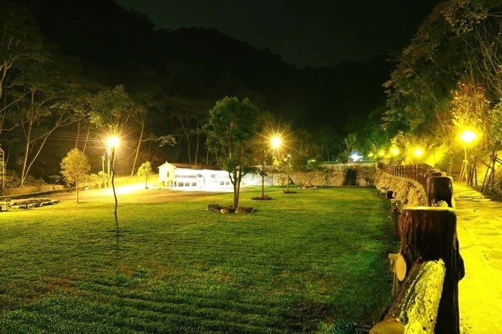 茶野裡山野露營(南投龍泉營區)