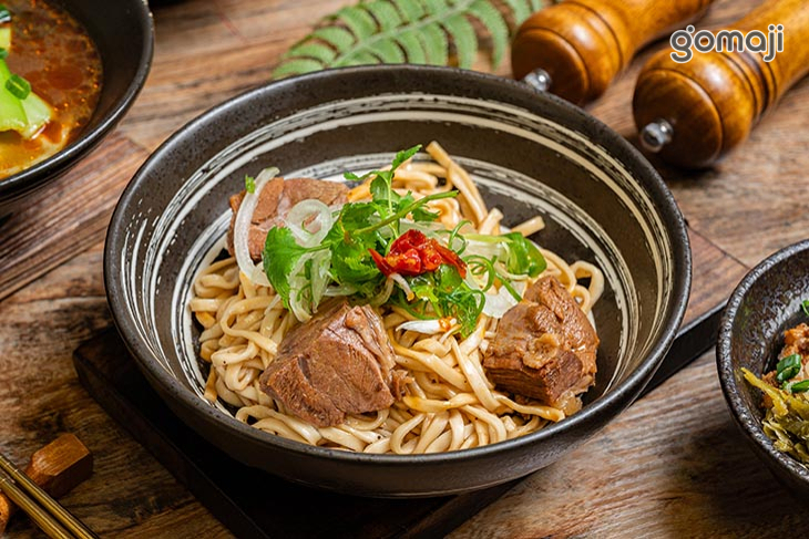 檸在一起麵食館