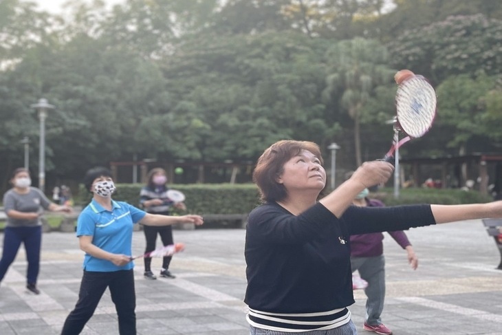 讓孤獨長輩不再憂鬱-柔力球講師費募集計畫