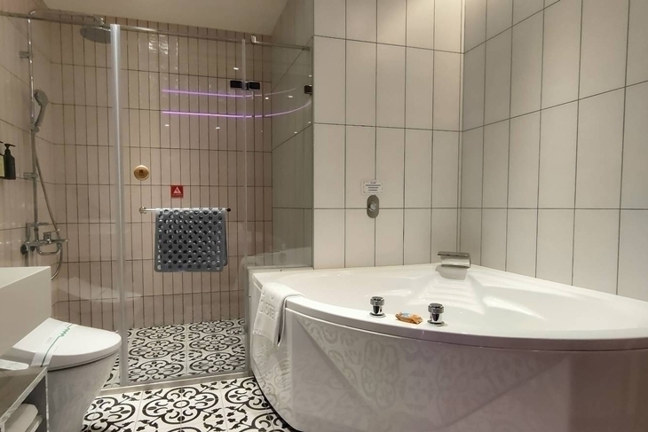 新竹-Hmotel佳緹國際精品旅館