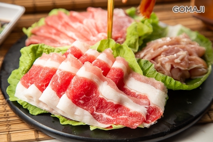 轉8迴轉火鍋吃到飽