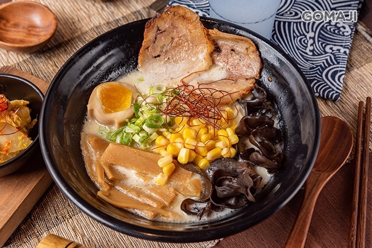 札幌炎神拉麵(信義店)