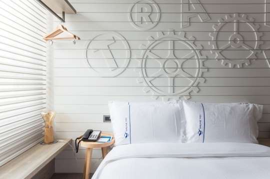 頭等艙飯店 高雄站前館