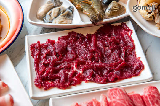 皇家四季溫體牛肉火鍋