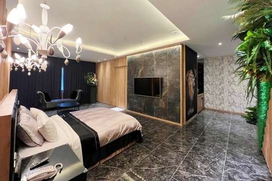 台中-水瓶汽車旅館