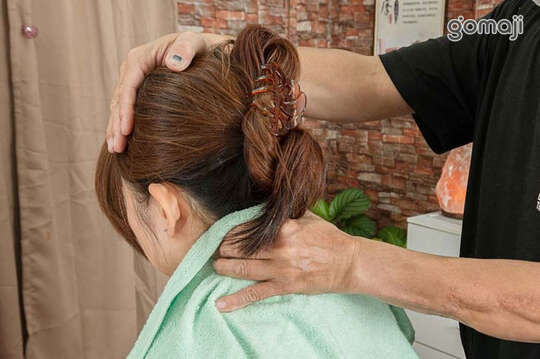 薰衣草精油舒壓按摩館