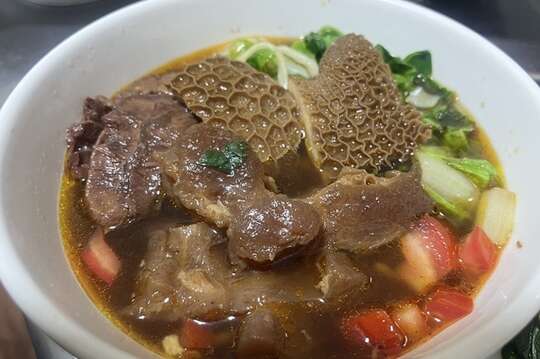 饗 叮噹牛肉麵(通化店)