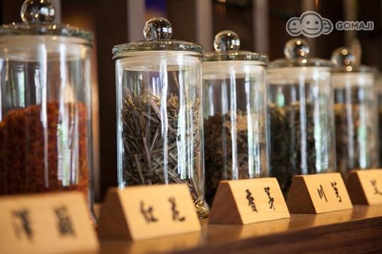 春不荖足湯養身行館(中港行館)