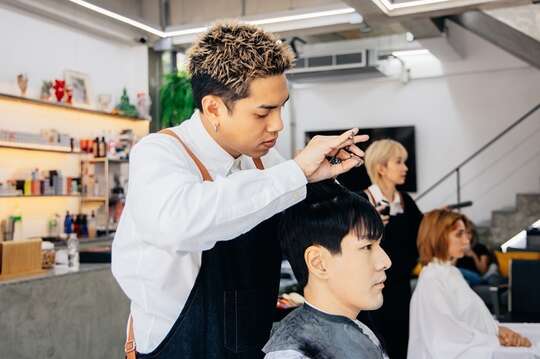 H icon hair studio(復興店)