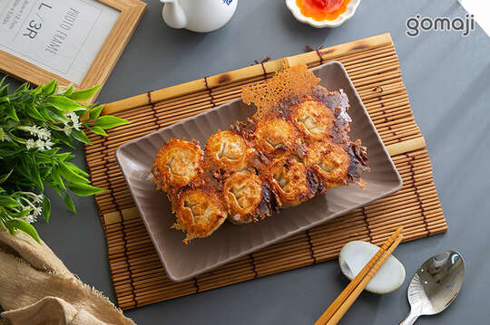 厚日煎餃｜手工現做餃子專賣店