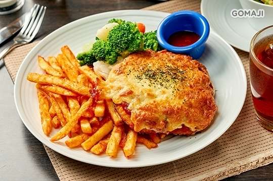 魚骨頭FISH BONE CAFE