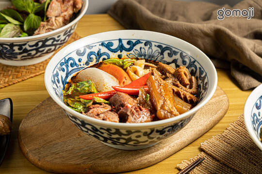 有骨氣牛肉麵鍋燒麵