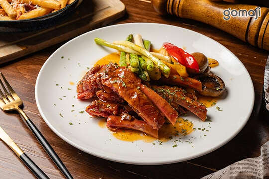 25響茶川餐酒館