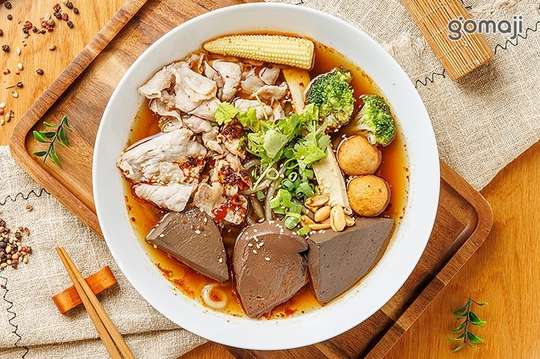 鋼鐵大叔重慶酸辣粉