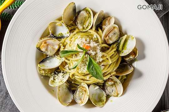 Landing 藍釘主題餐廳