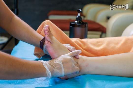 大腳ㄚ足體按摩