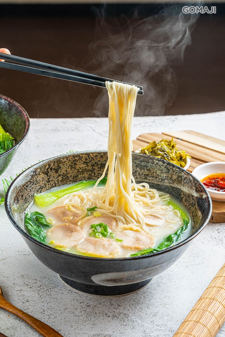 至臻濃郁白湯麵