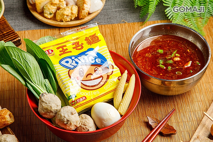 麻辣燙:香菇貢丸麵