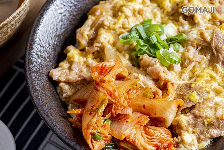 滑蛋泡菜壽喜牛肉飯