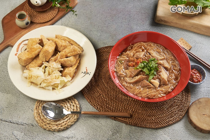 阿霞臭豆腐·麵線·甜不辣