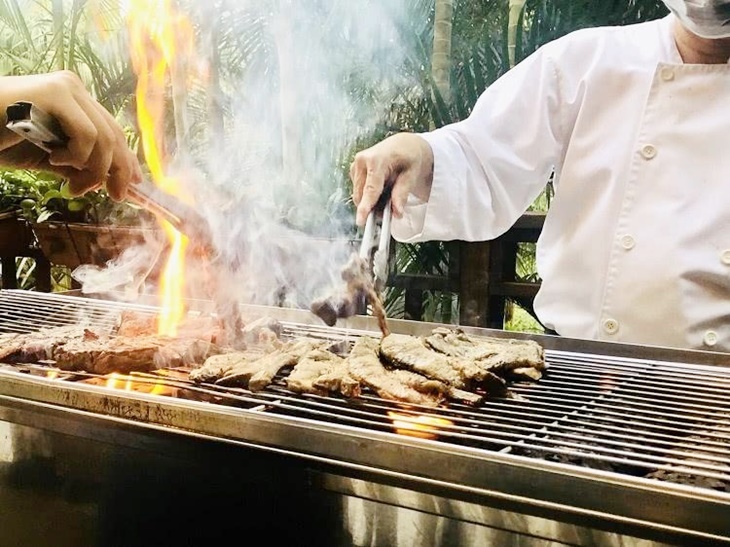 暑假專案！BBQ燒烤自助吧單人晚餐吃到飽