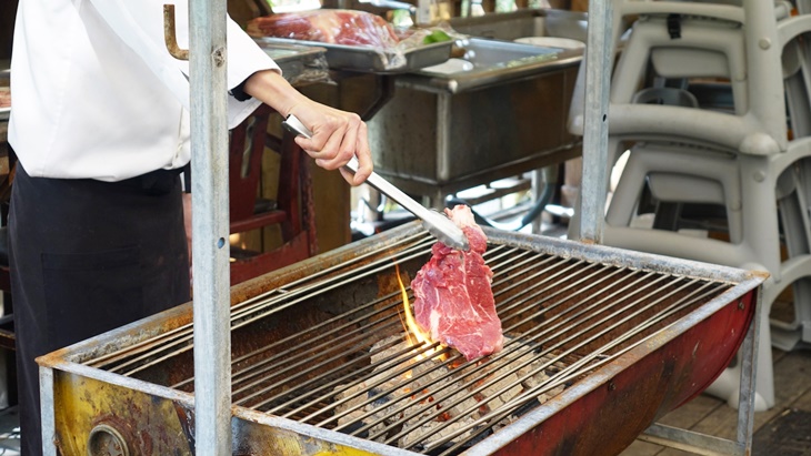 暑假專案！BBQ燒烤自助吧單人晚餐吃到飽