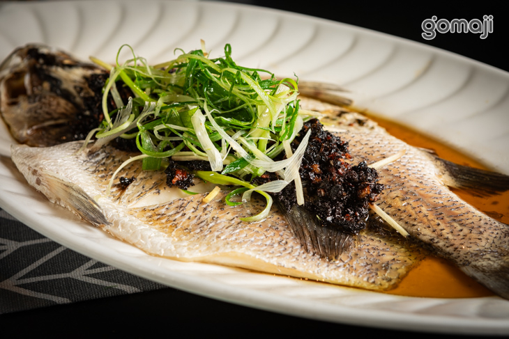 欖菜清蒸鱸魚