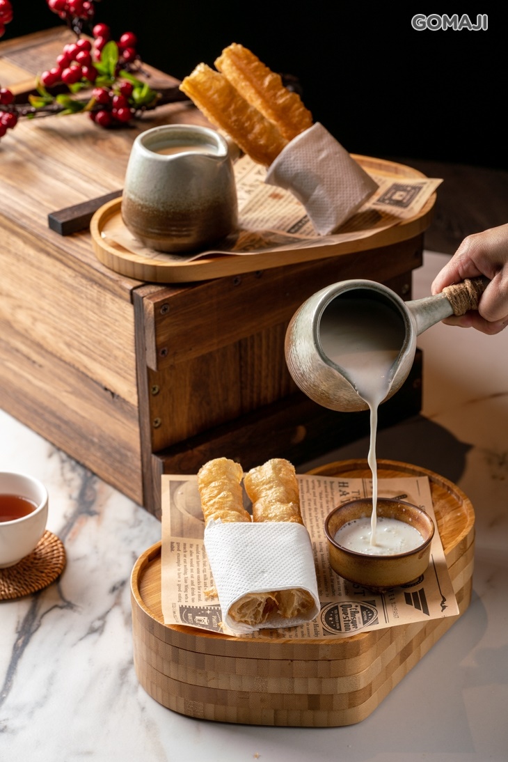 現磨手工熱杏仁茶＆油條