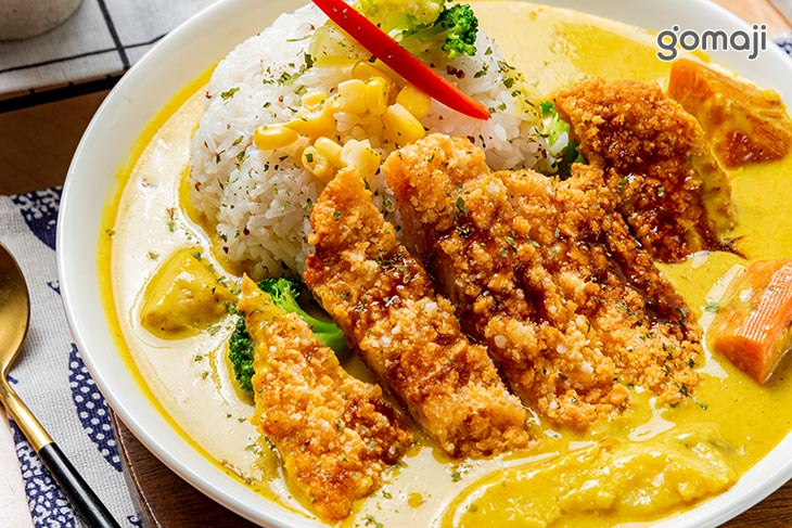椰汁雞排咖哩飯