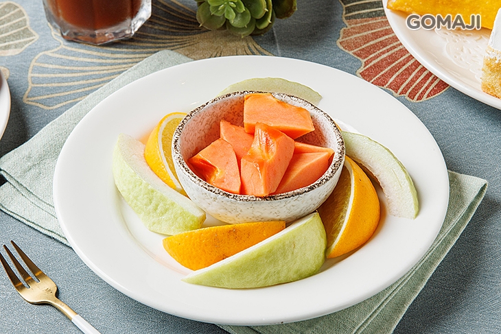 三層式下午茶一組+飲品四杯