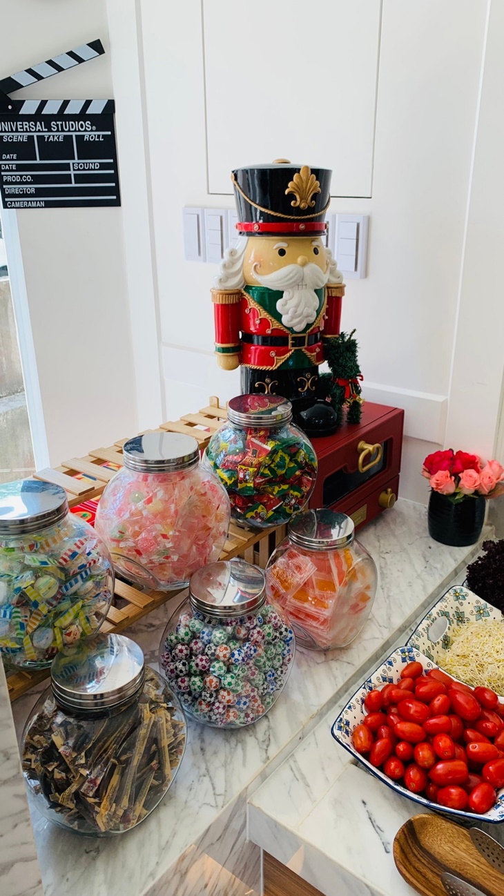 自助式早餐 + 自助式下午茶