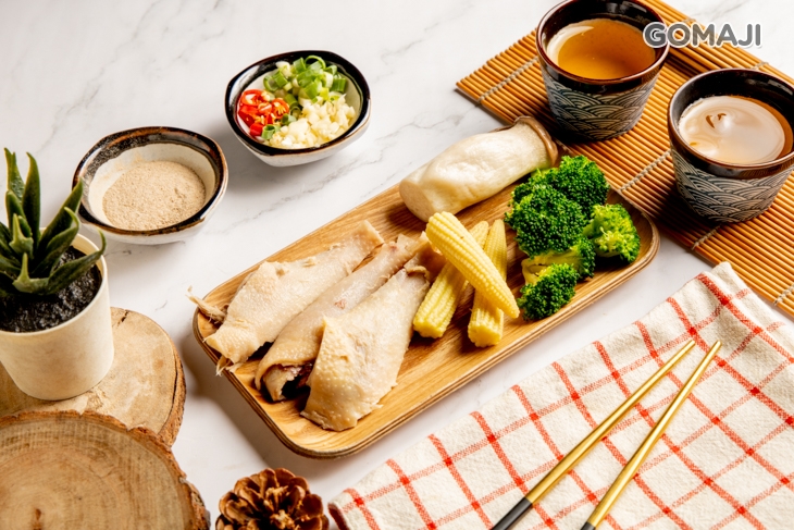 二號餐(雞胸/雞腿+三樣菜)