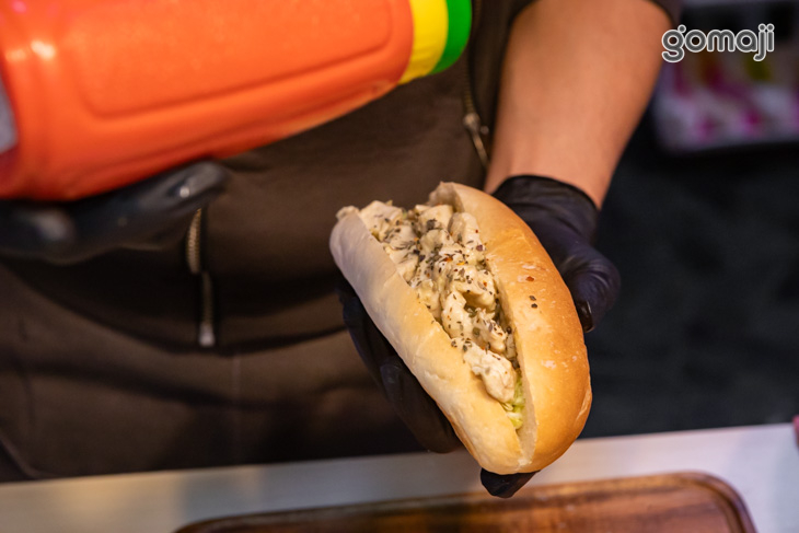 泰堡飽 泰式潛艇堡 打拋豬