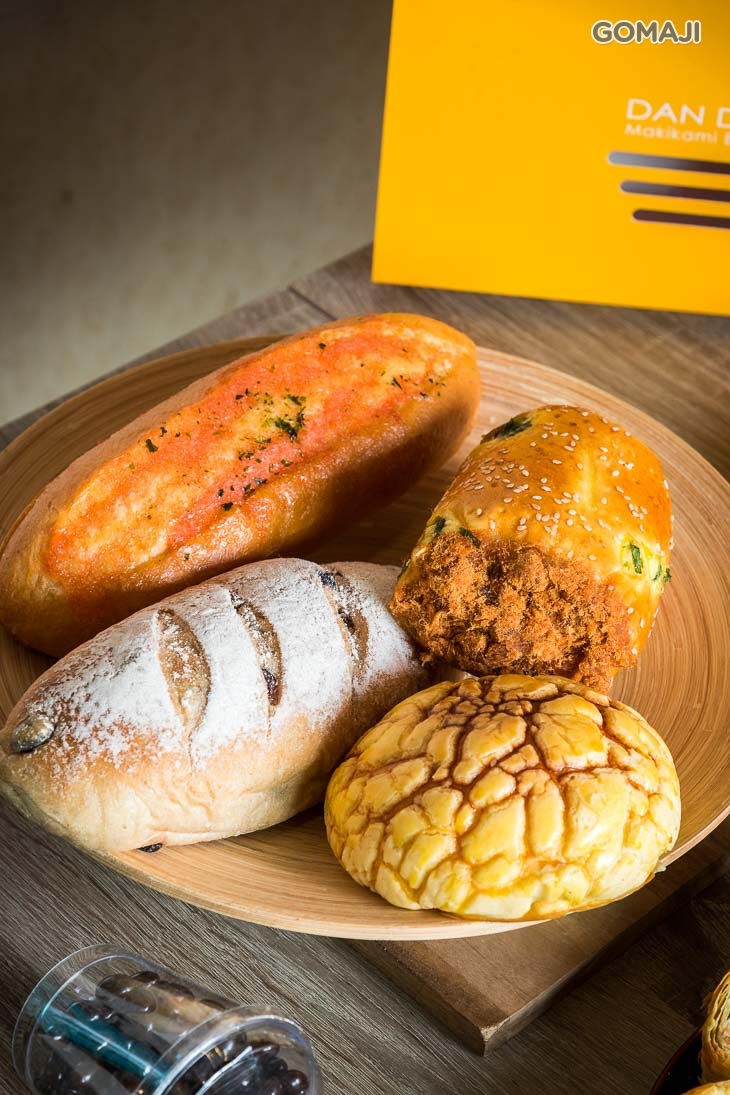 蔓越莓巧克力＆皇家菠蘿＆香蔥肉脯捲＆法式珍珠明太子