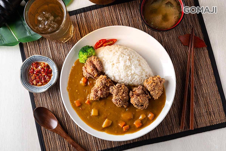  咖哩炸雞飯套餐  