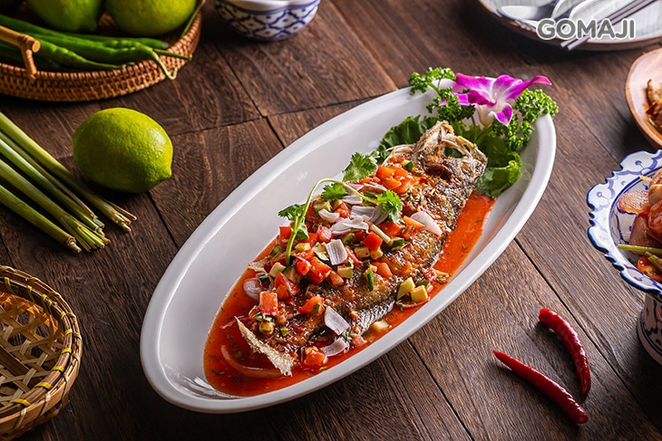 酸辣炸鱸魚
