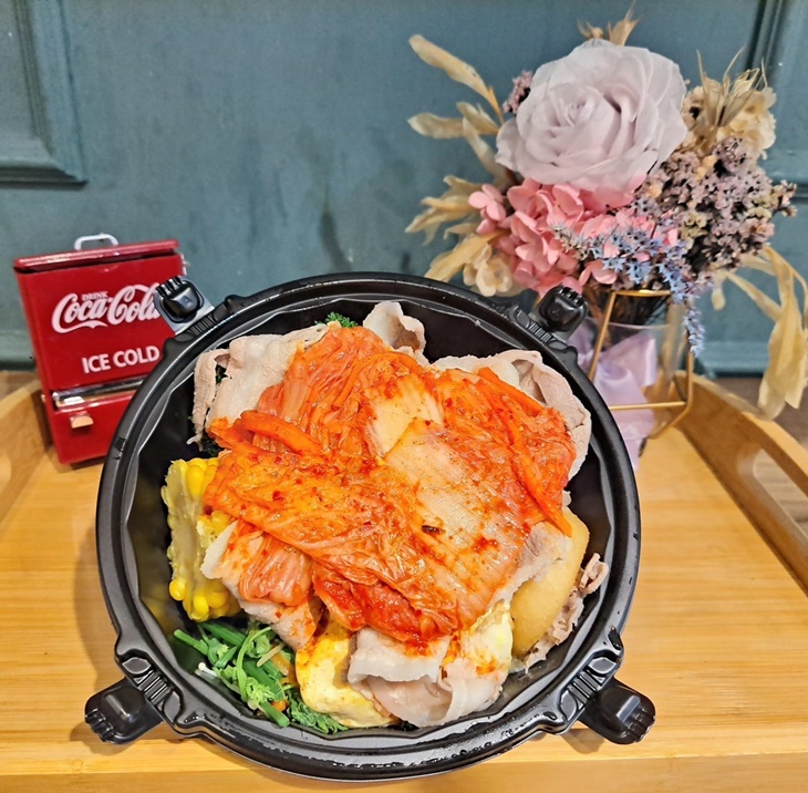 泡菜肉片便當