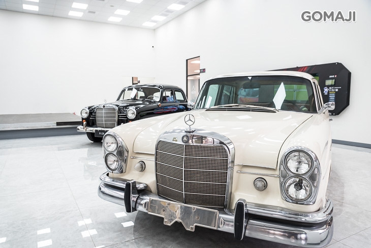 彎道AI汽車主題餐廳