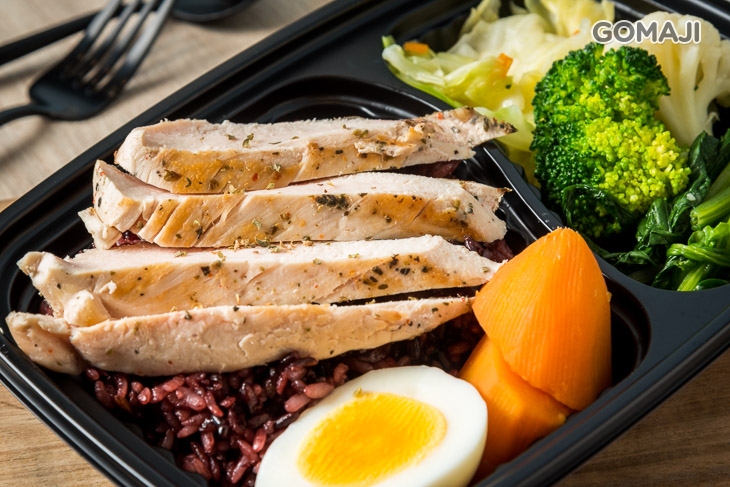 迷迭香舒肥嫩煎雞胸