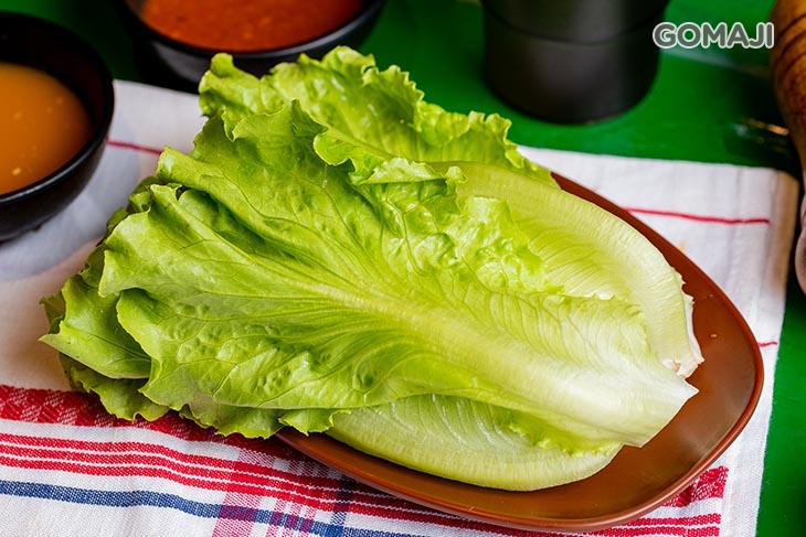 包肉生菜盤
