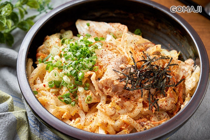 韓式泡菜炒烏龍(松阪豬)