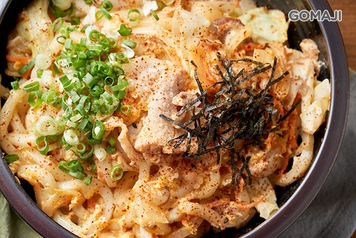韓式泡菜炒烏龍(松阪豬)