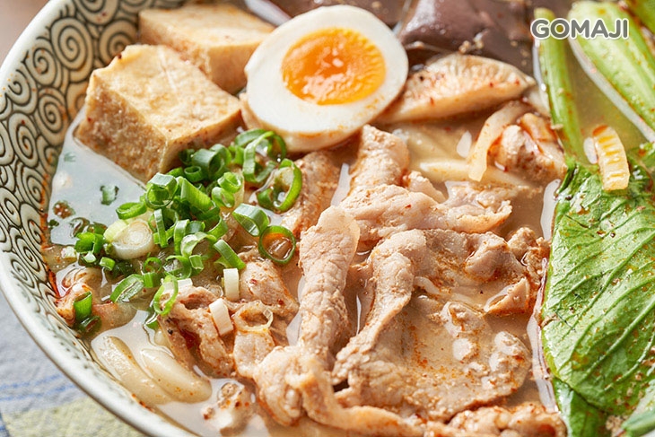 川香麻辣松阪豬肉麵